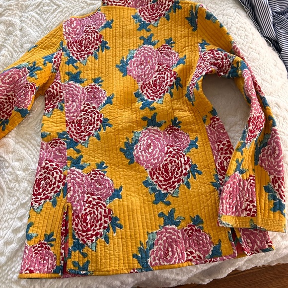 Lisa Corti  Reversible Jhodpuri Jacket
Corolla Gold. Brand new. - Picture 6 of 14